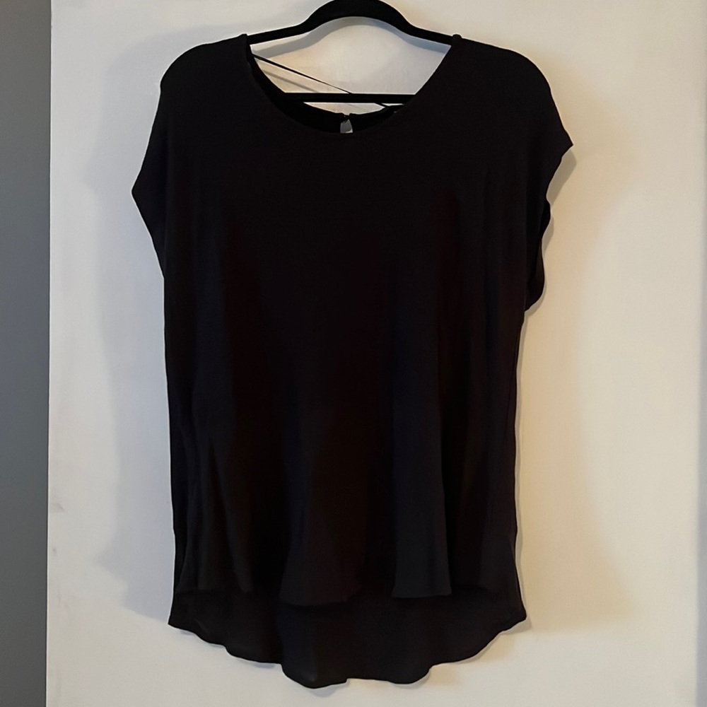 Cable & Gauge black top, size XL.